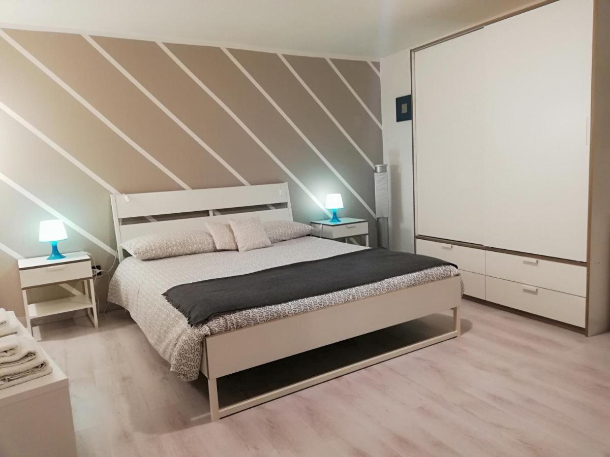 Palazzo Sant'Elia Hotel Калтаджироне Екстериор снимка